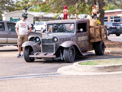 antique-car-brandonplatz-brandon-main-street